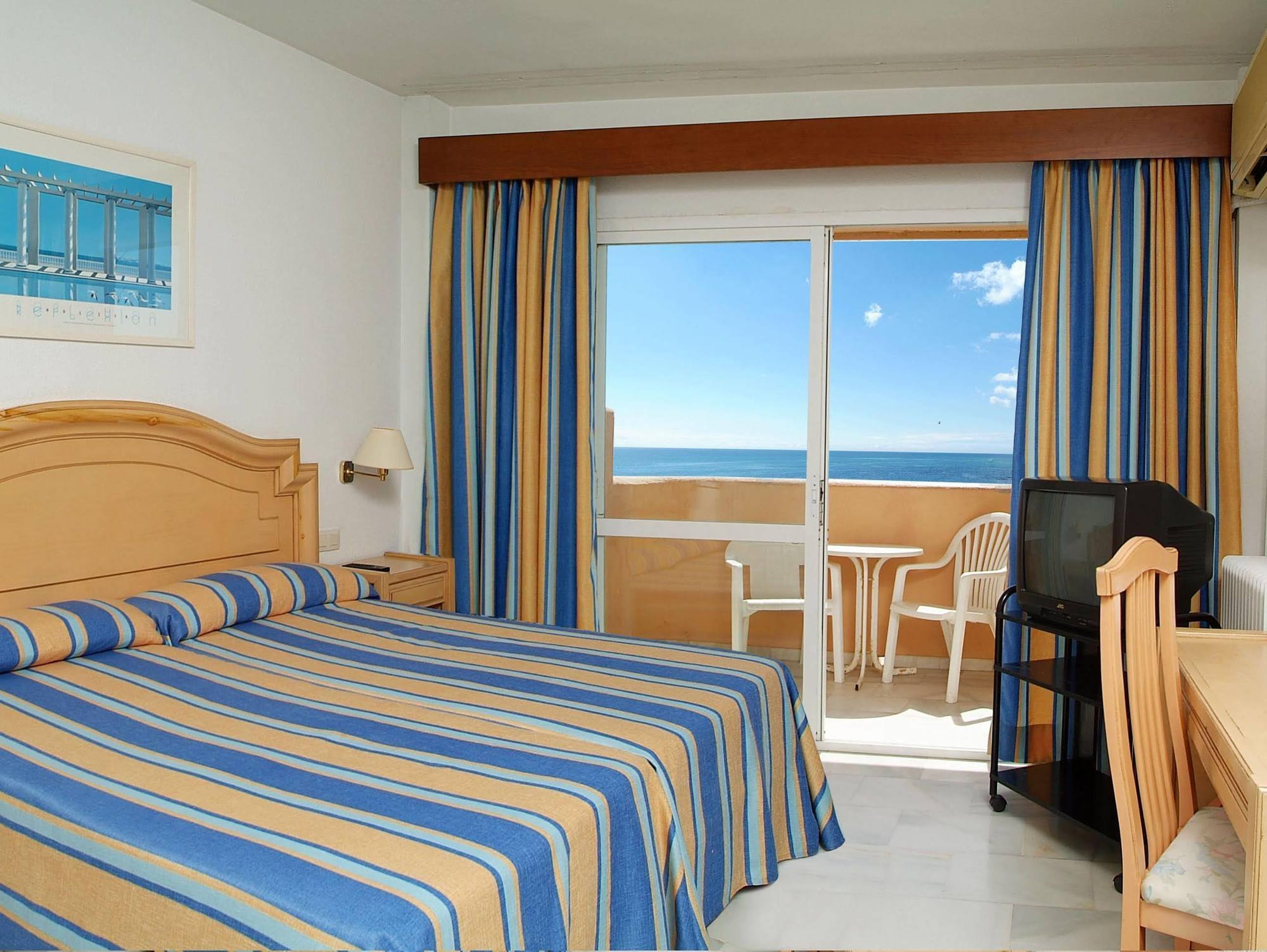 Hotel Palia La Roca Benalmadena Exterior photo